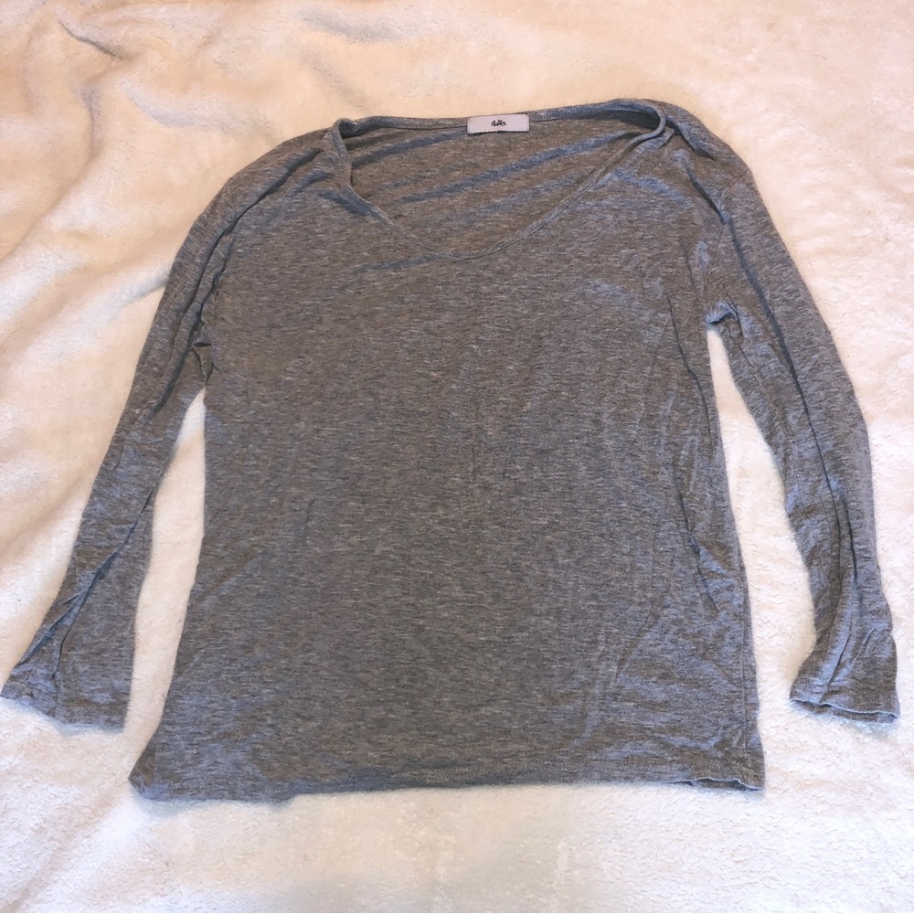 Loose Fitting Grey Long Sleeve Top